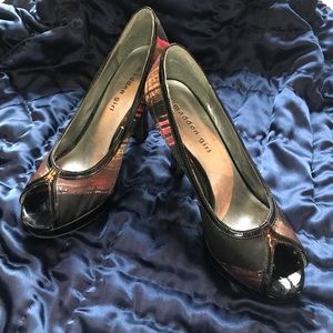 MADDEN GIRL • Open Toe Pumps Sz 8 • Black/Pink/Gold • Preowned • Free shipping